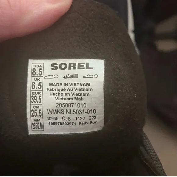 Sorel Faux Fur Waterproof Black Boots - Picture 4 of 6